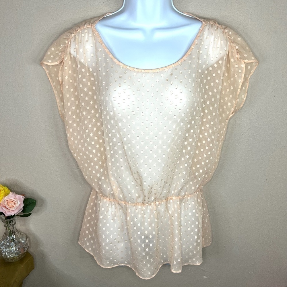 M Pink Peach Sheer Polka Dot Short Sleeve Blouse Medium 8 10 Peplum